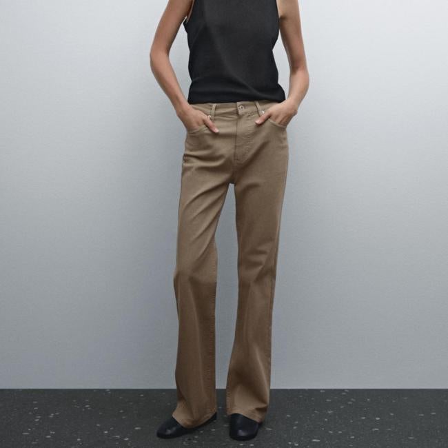 Средний выстрел Massimo Dutti, 29,95 евро.