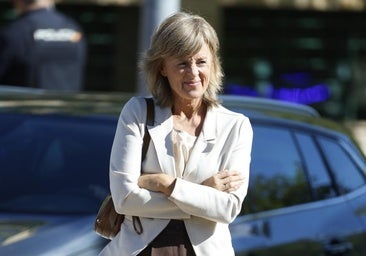 Марта Каразо имеет самый элегантный развлекательный образ: комбинация трендов и за пределами брюк