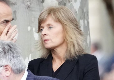 Марта Карасо, секретарь Летиции, дебютирует в День Колумба и бросает вызов протоколу