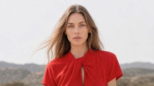 Кристина де Ойос развенчивает мифы о вирусных процедурах с волосами