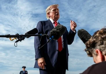Что такое сверхинтеллект и почему Дональд Трамп приказал изменить название ИИ